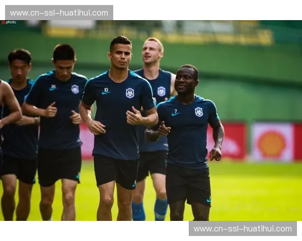 阿森纳多名主力缺席训练 对阵弱旅预计大幅调整首发