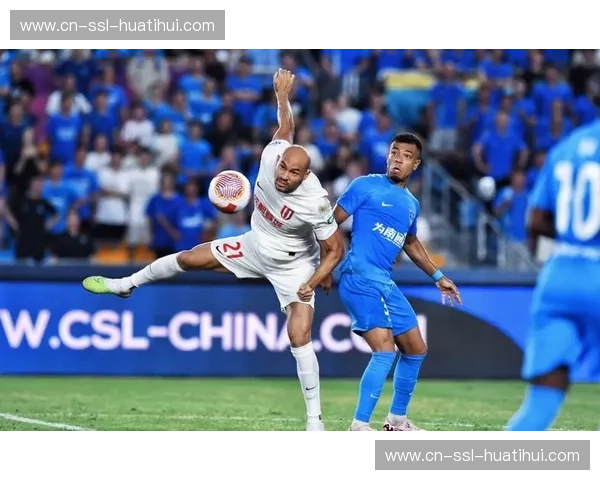 成都蓉城双后腰拦截体系 甘超与周定洋场均抢断3.8次 成都蓉城双后腰拦截体系 甘超与周定洋场均抢断3.8次